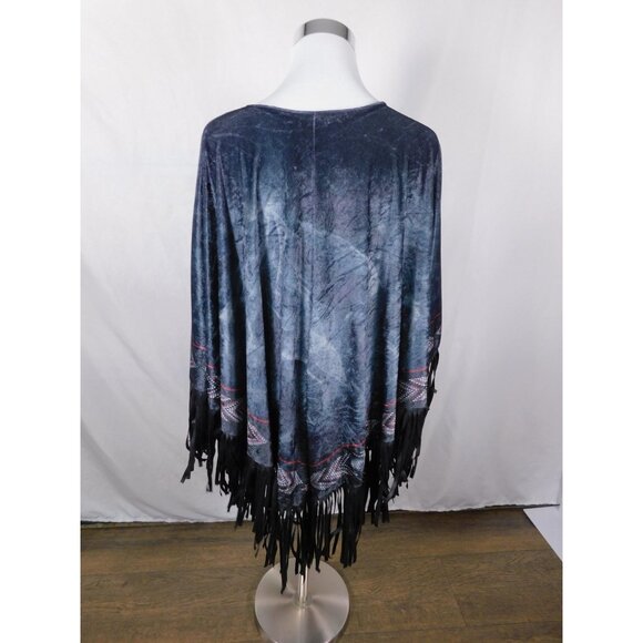 Wolf Graphic Poncho Womens One Size Black Gray Fringe Velvet Boho Aztec Ruana - Picture 7 of 12